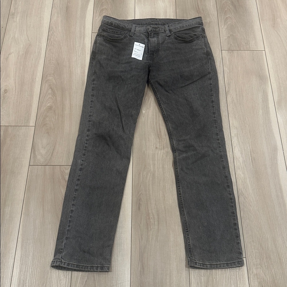 New Men’s Levi Strauss & Co Gray Distressed 511 Denim Jeans Size 32W 32L 32x32